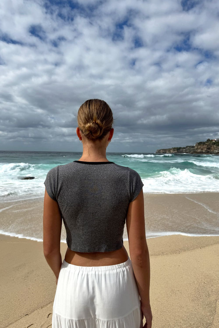 Ashlyn Basic Crop Top | Dark Grey / Cropped Fit