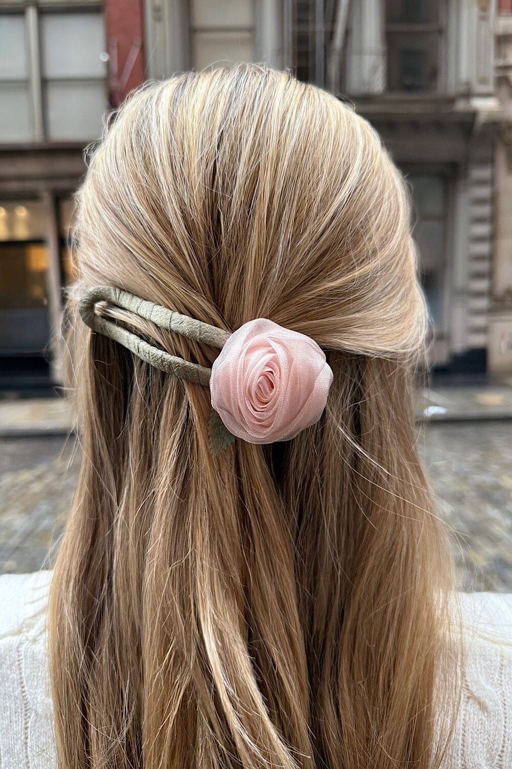 Hair Clip Rose – Brandy Melville Europe