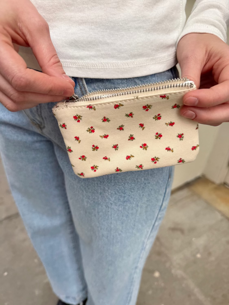 Floral Coin Purse | Ivory and Red Floral
