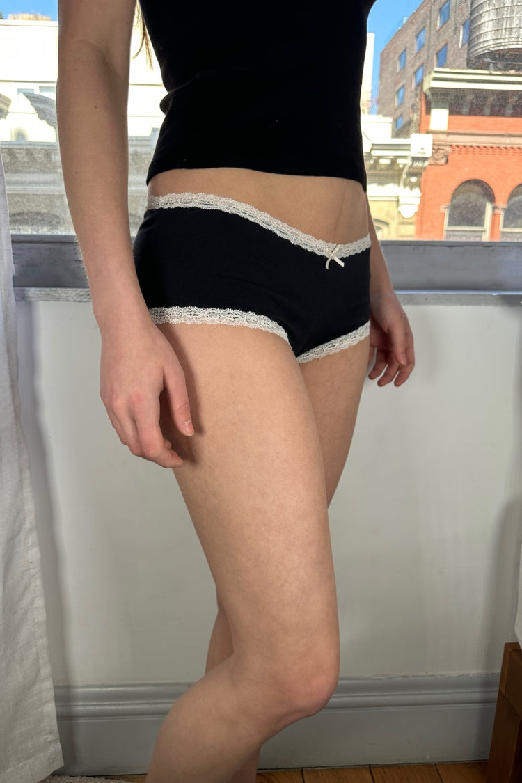 Lace Boyshort Underwear | Black / XS/S