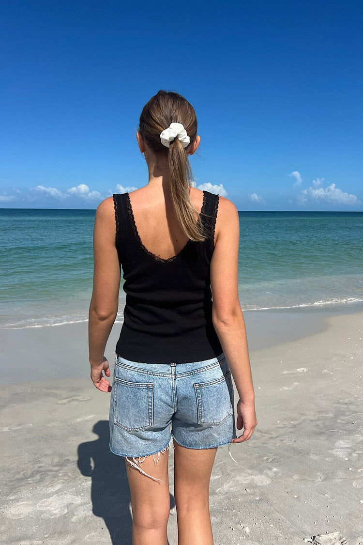 Ronnie V-Neck Lace Tank | Black / XS/S