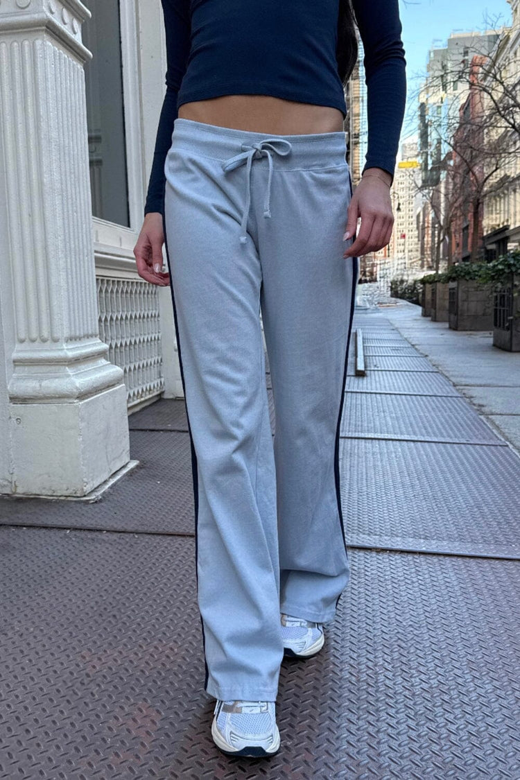 Hilary Stripe Yoga Pants | Light Heather Blue / XS/S