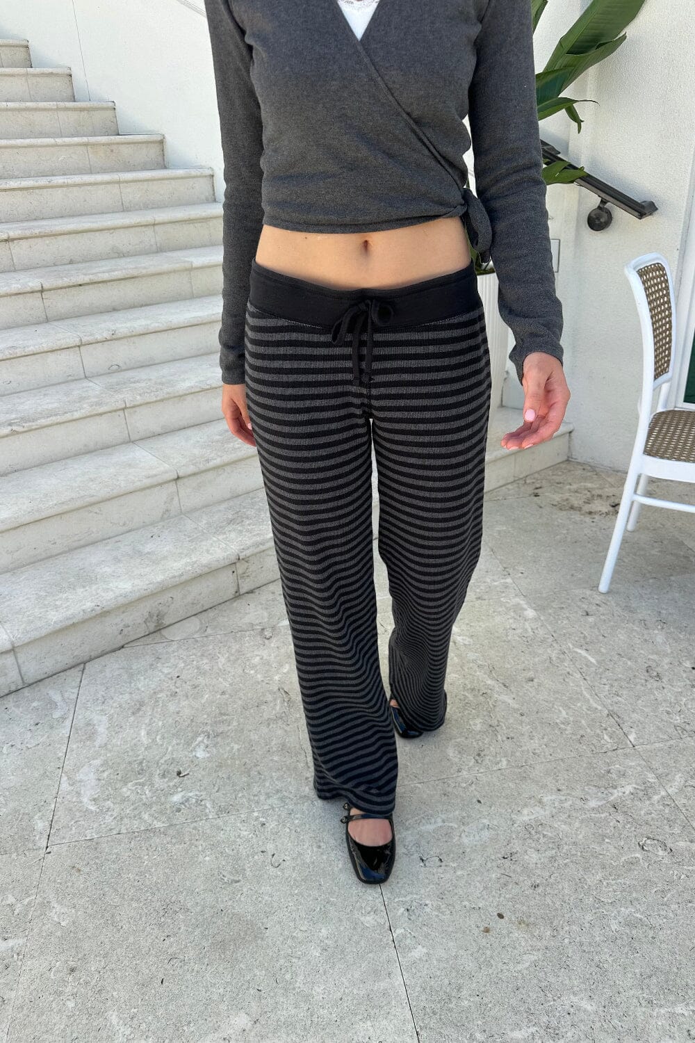 Hilary Striped Pants | Dark Grey Black Stripe / XS/S