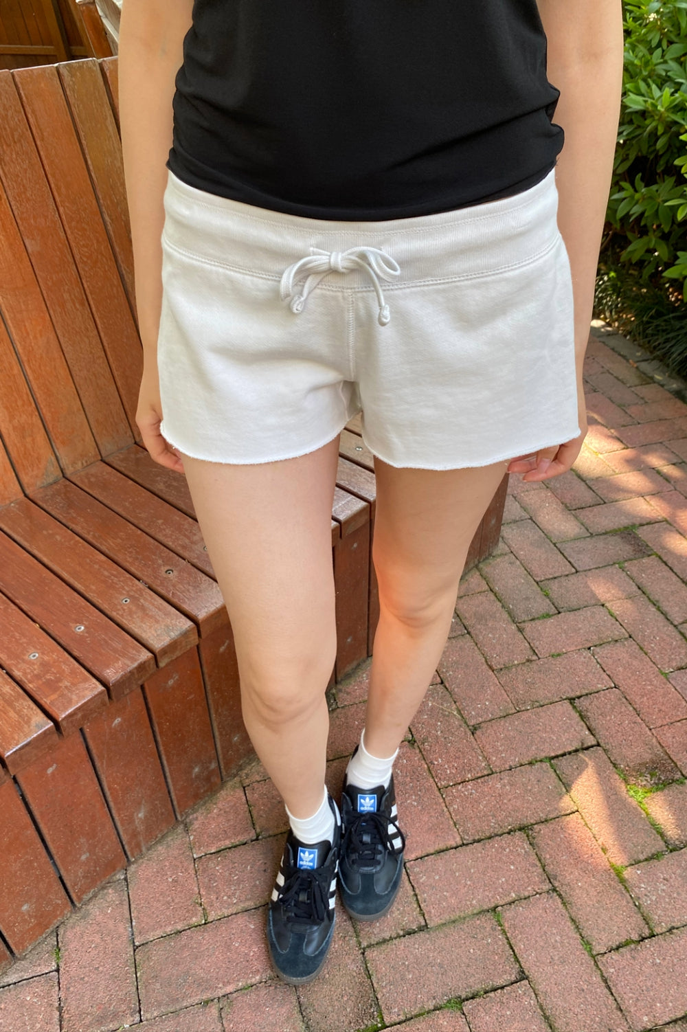 Marcie Sweatshorts  | Off-White / XS/S