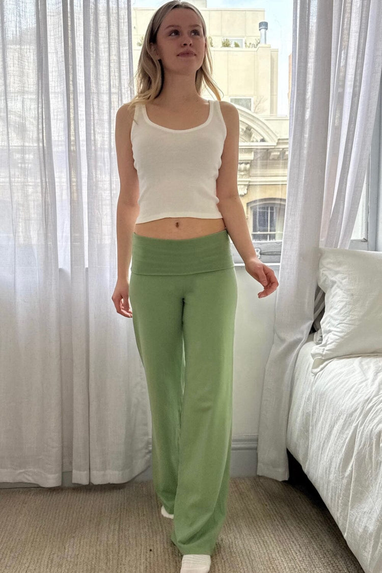 Yoga Fuchsia Pants | Light Olive Green / XS/S