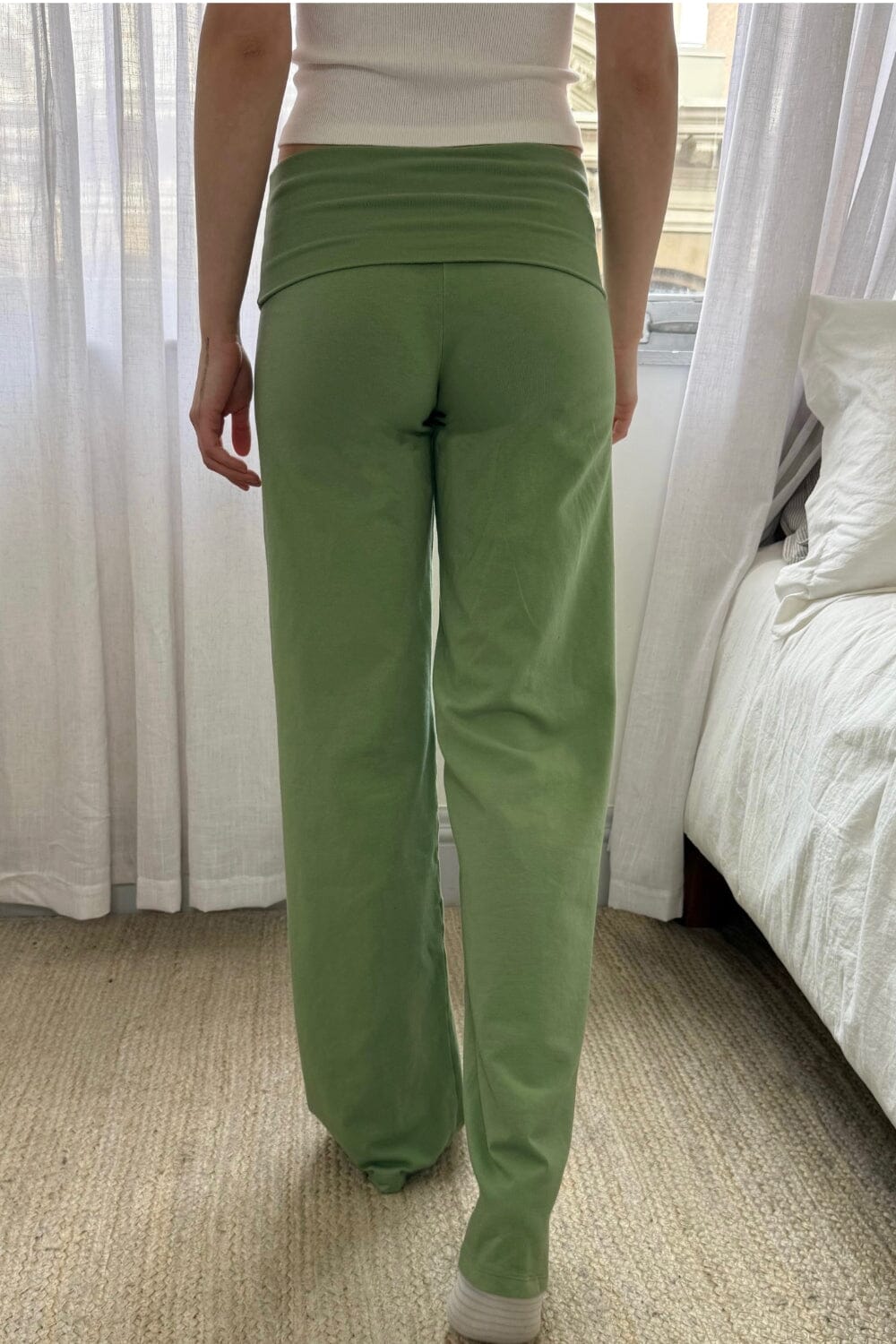 Yoga Fuchsia Pants | Light Olive Green / XS/S