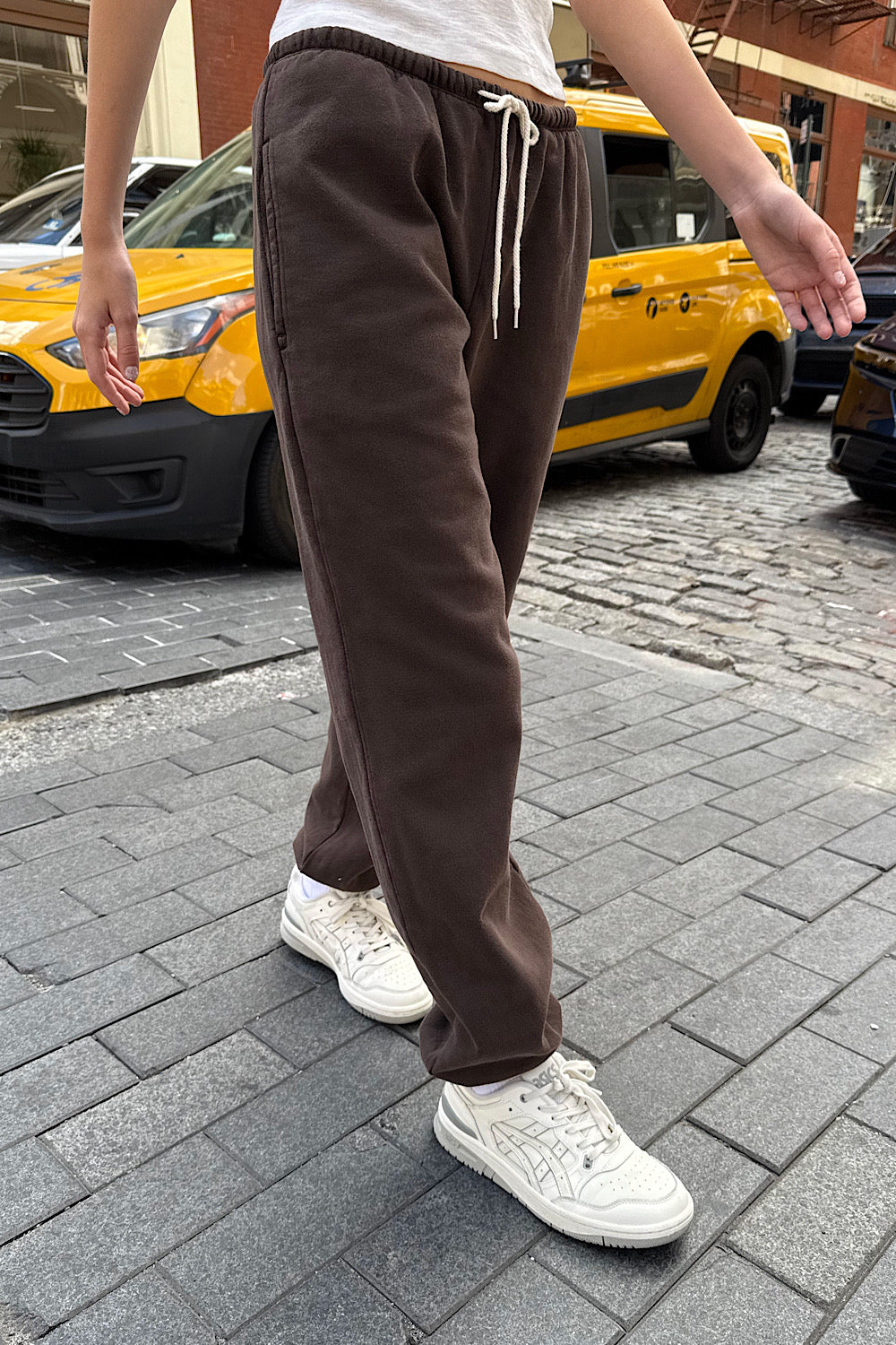Dark Brown / S