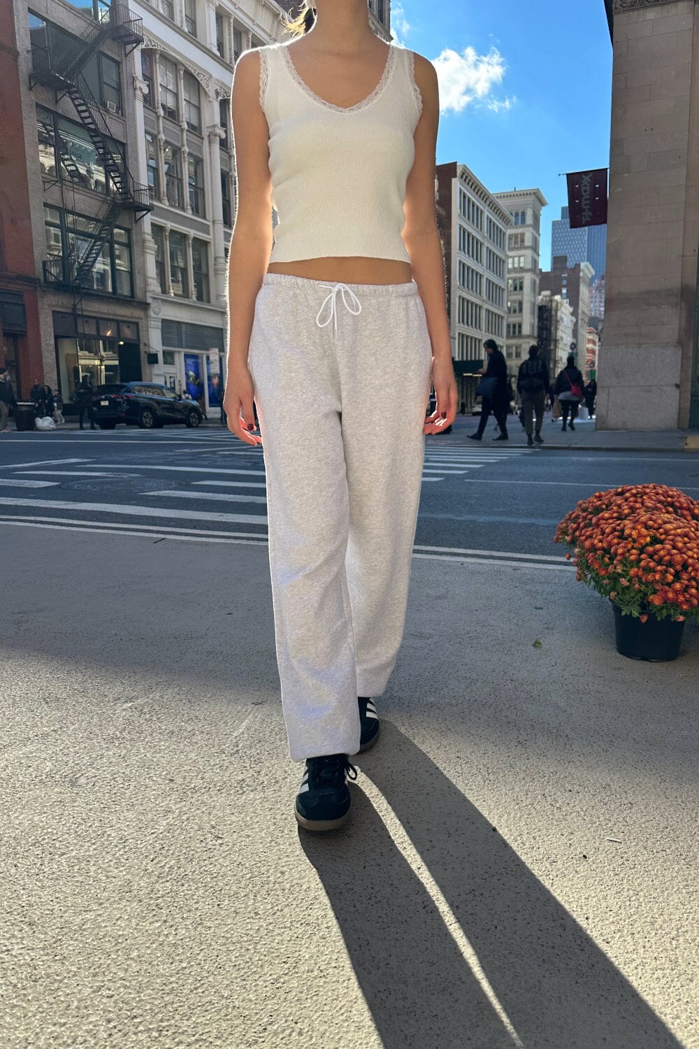 Rosa Tie Sweatpants – Brandy Melville Europe