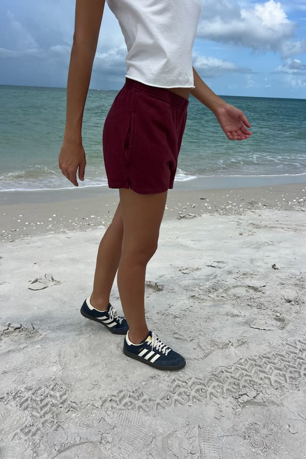 Burgundy / S