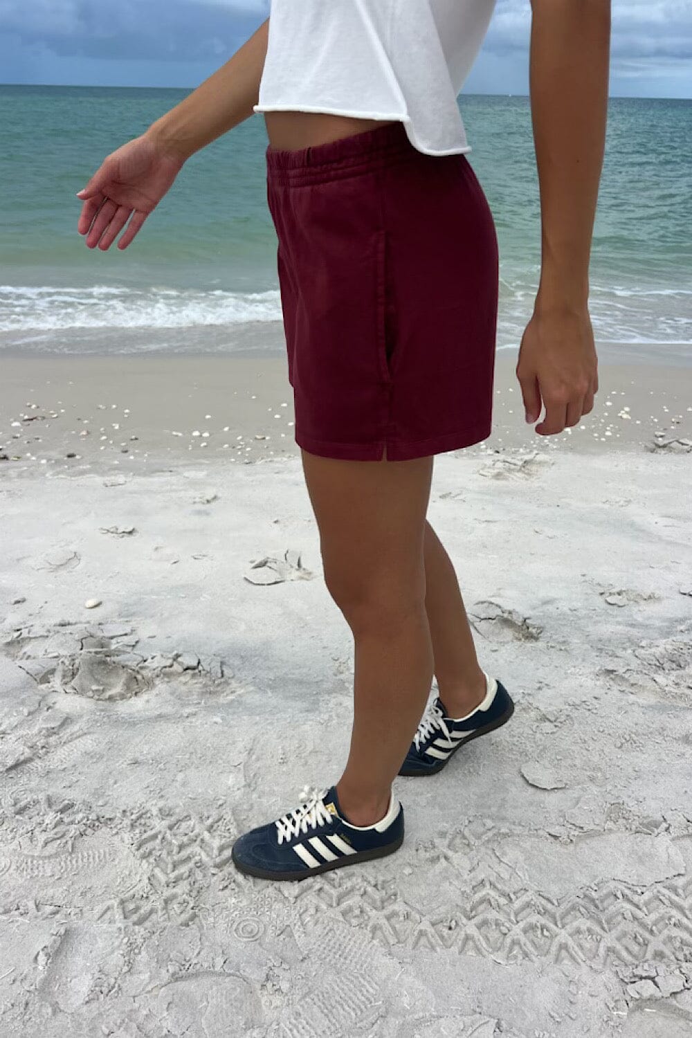 Burgundy / S