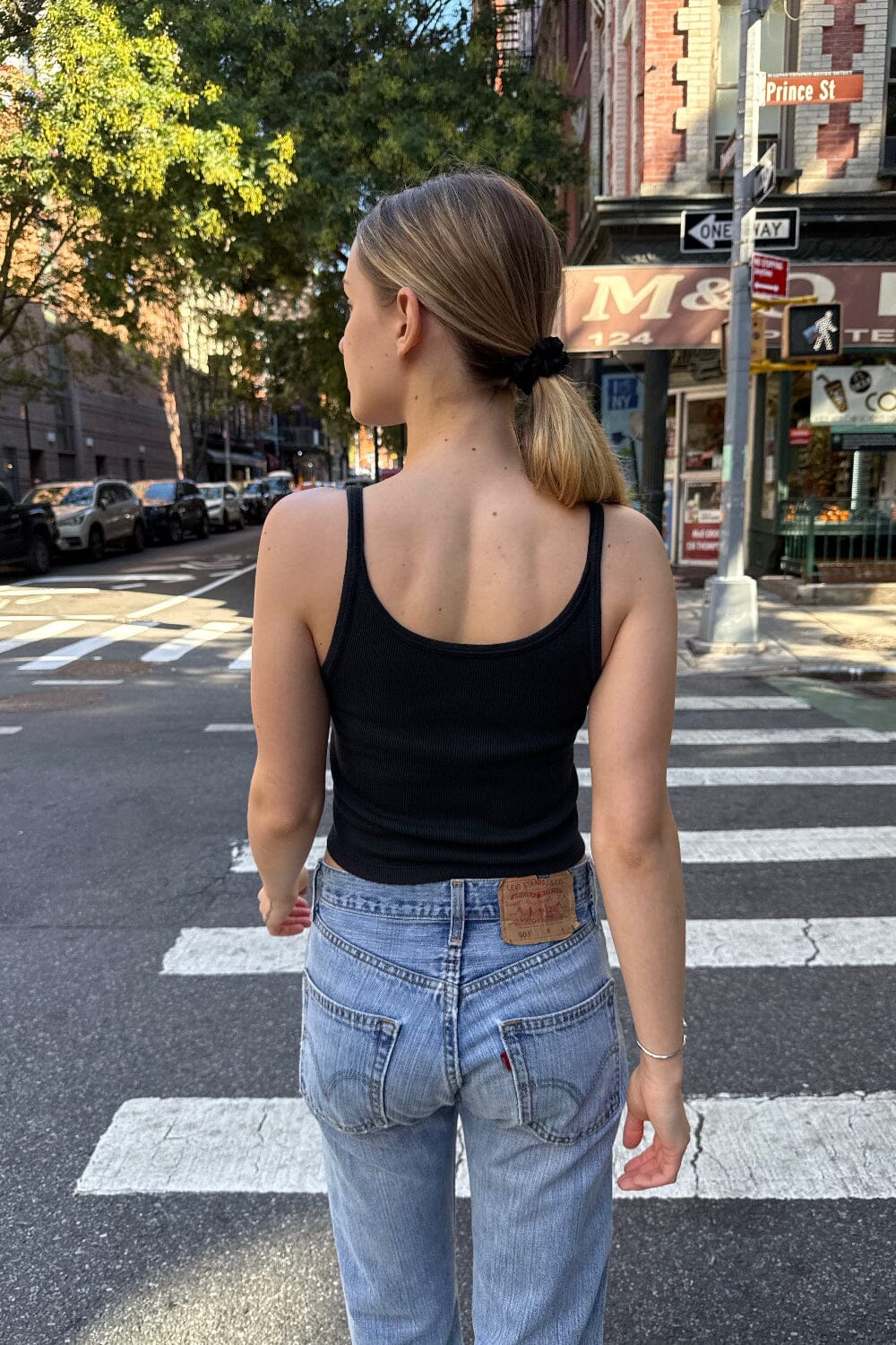 Black / Cropped Fit