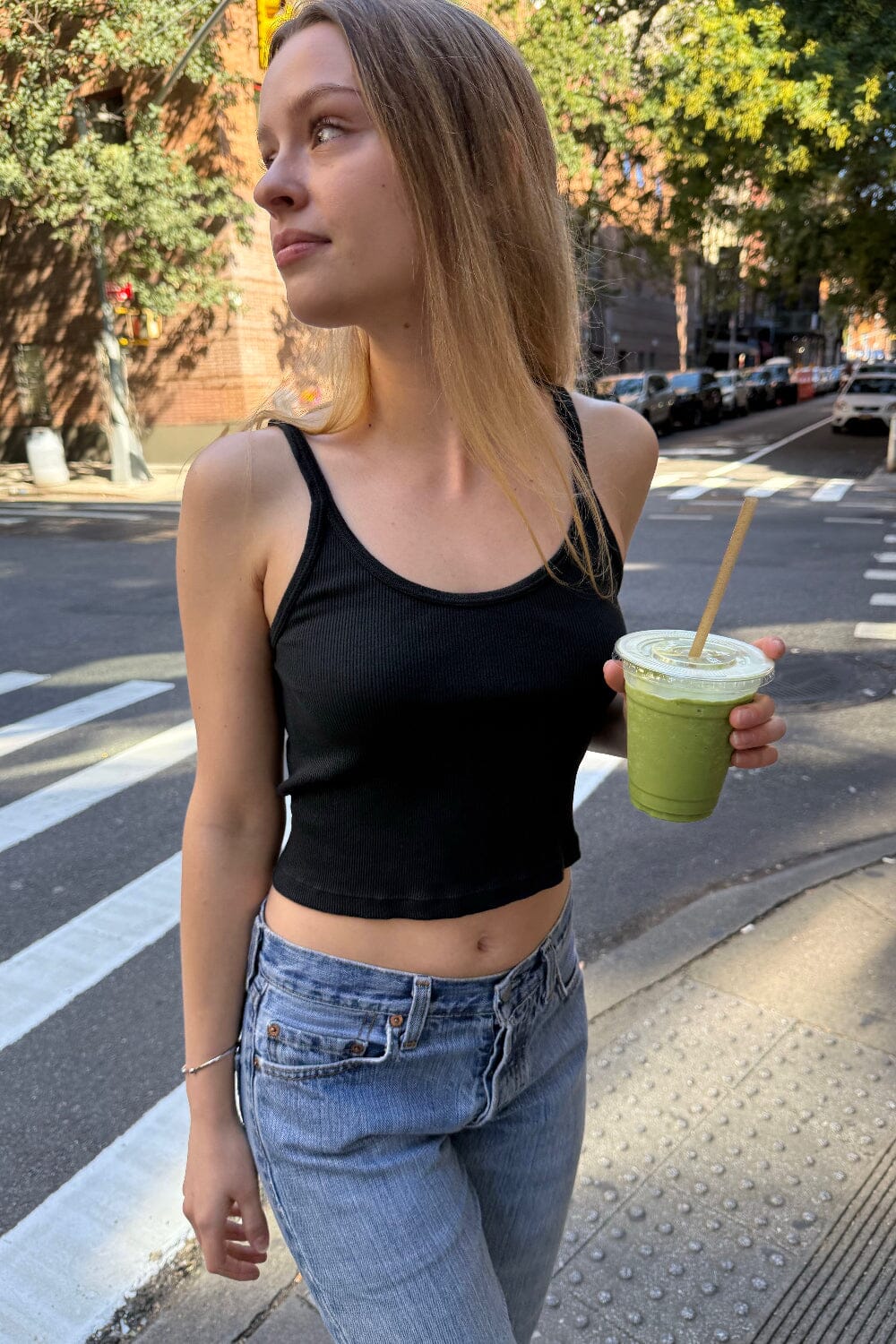 Black / Cropped Fit