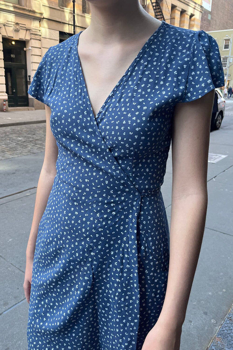 Robbie Dress | Faded Navy With White Floral / XS/S