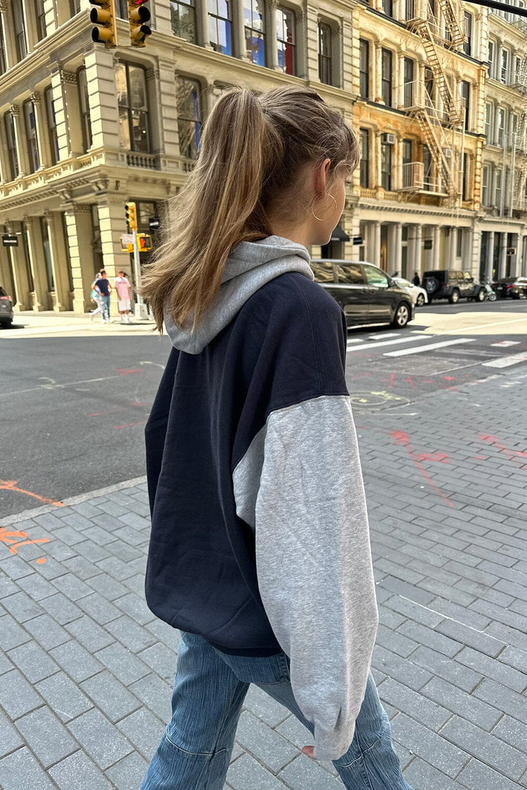 Christy Hoodie | Oversized Fit
