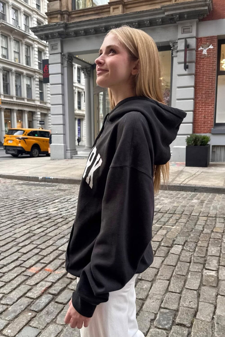 Christy New York Hoodie | Black / Oversized Fit