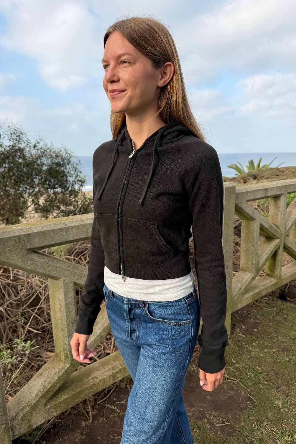 Crystal Cropped Hoodie | Black / Cropped Fit