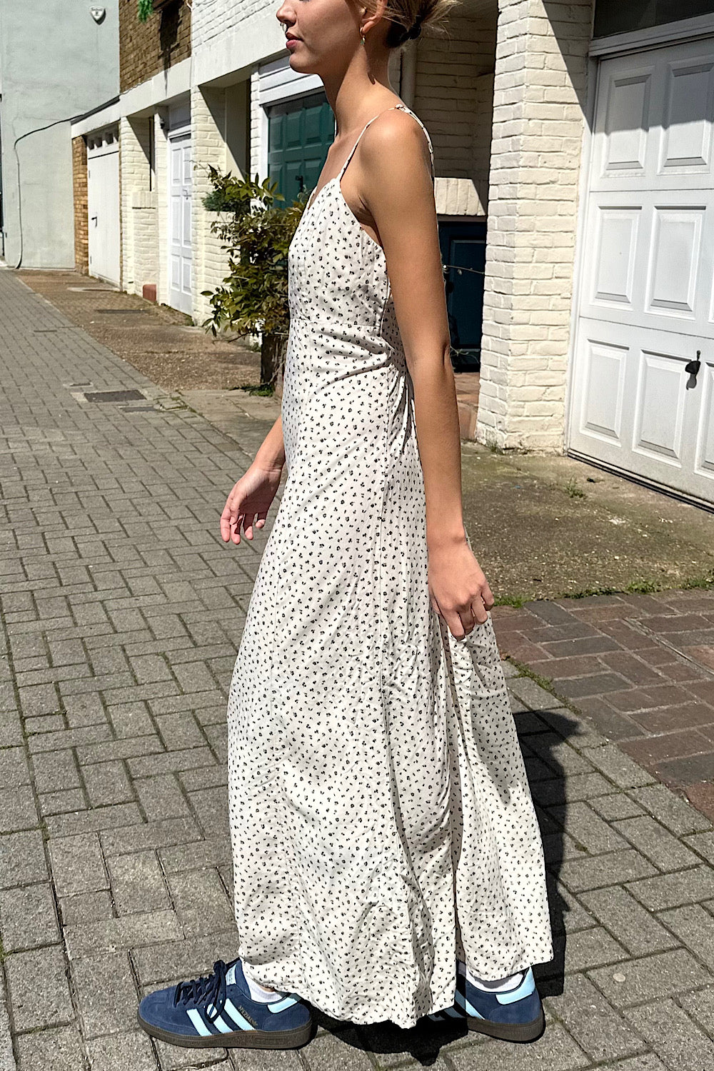 Colleen Floral Dress | Ivory Dark Navy Flowers / XS/S