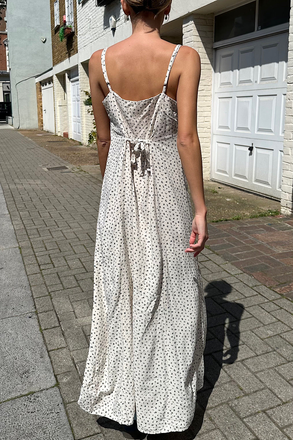Colleen Floral Dress | Ivory Dark Navy Flowers / XS/S
