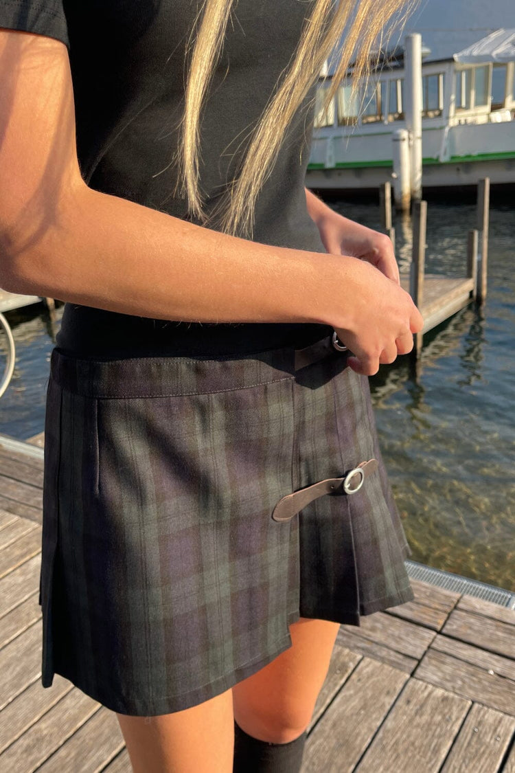 Dana Plaid Buckle Skirt | Navy Blue And Dark Green Plaid / XS/S