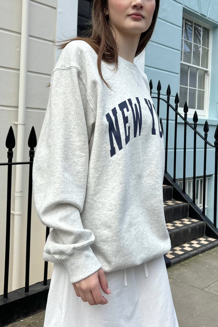 Erica New York Sweatshirt | Heather White / Oversized Fit