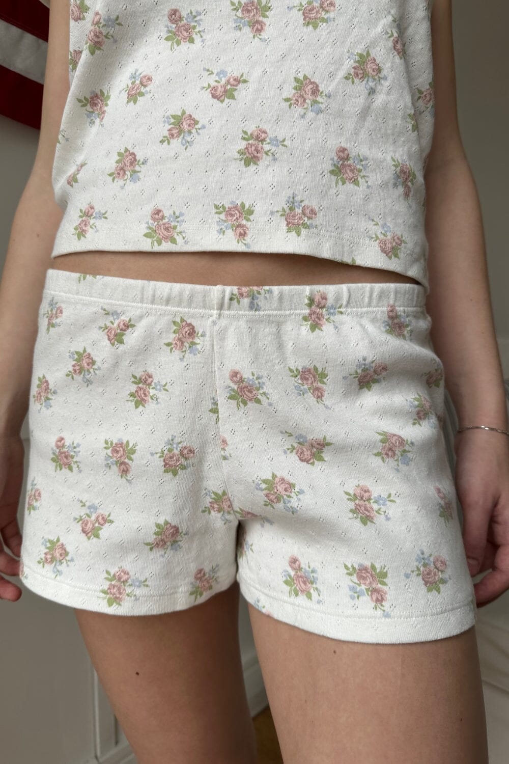 White Eyelet with Pink and Blue Roses / XS/S