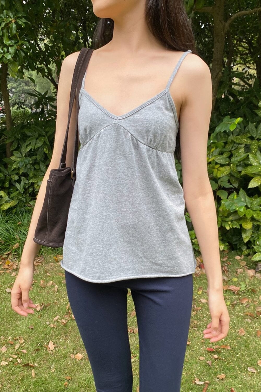 BRANDY MELVILLE ブランディメルビル　ドット Ｖネックタンクトップ 商品 – Brandy Melville Online Japan