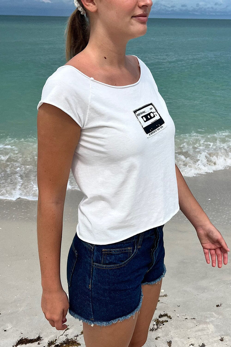 Radio Silence Music Tape Top | White / Regular Fit