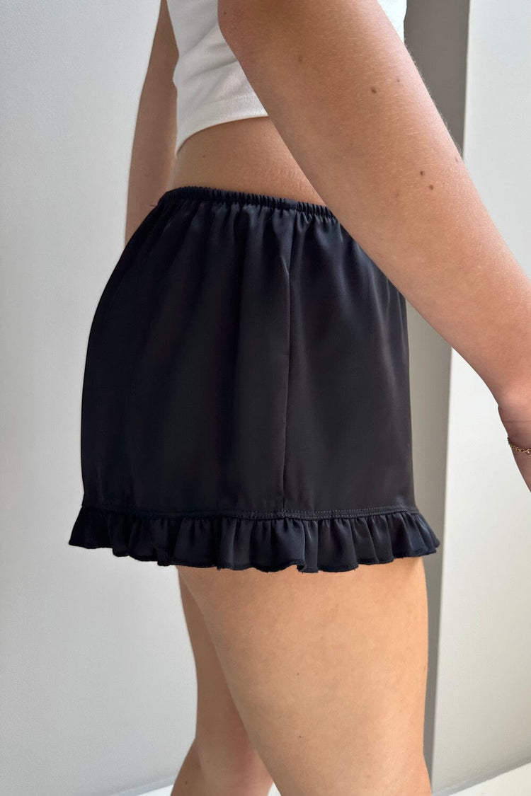 Poppy Shorts | Black / XS/S