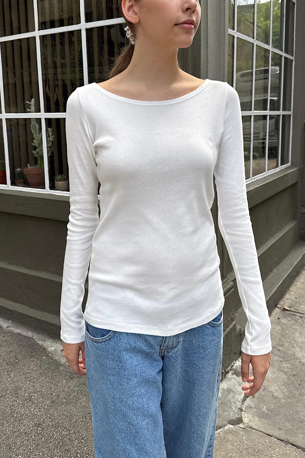 White / S
