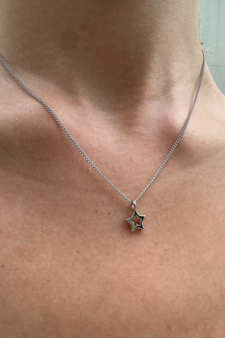 Star Pendant Necklace | Silver