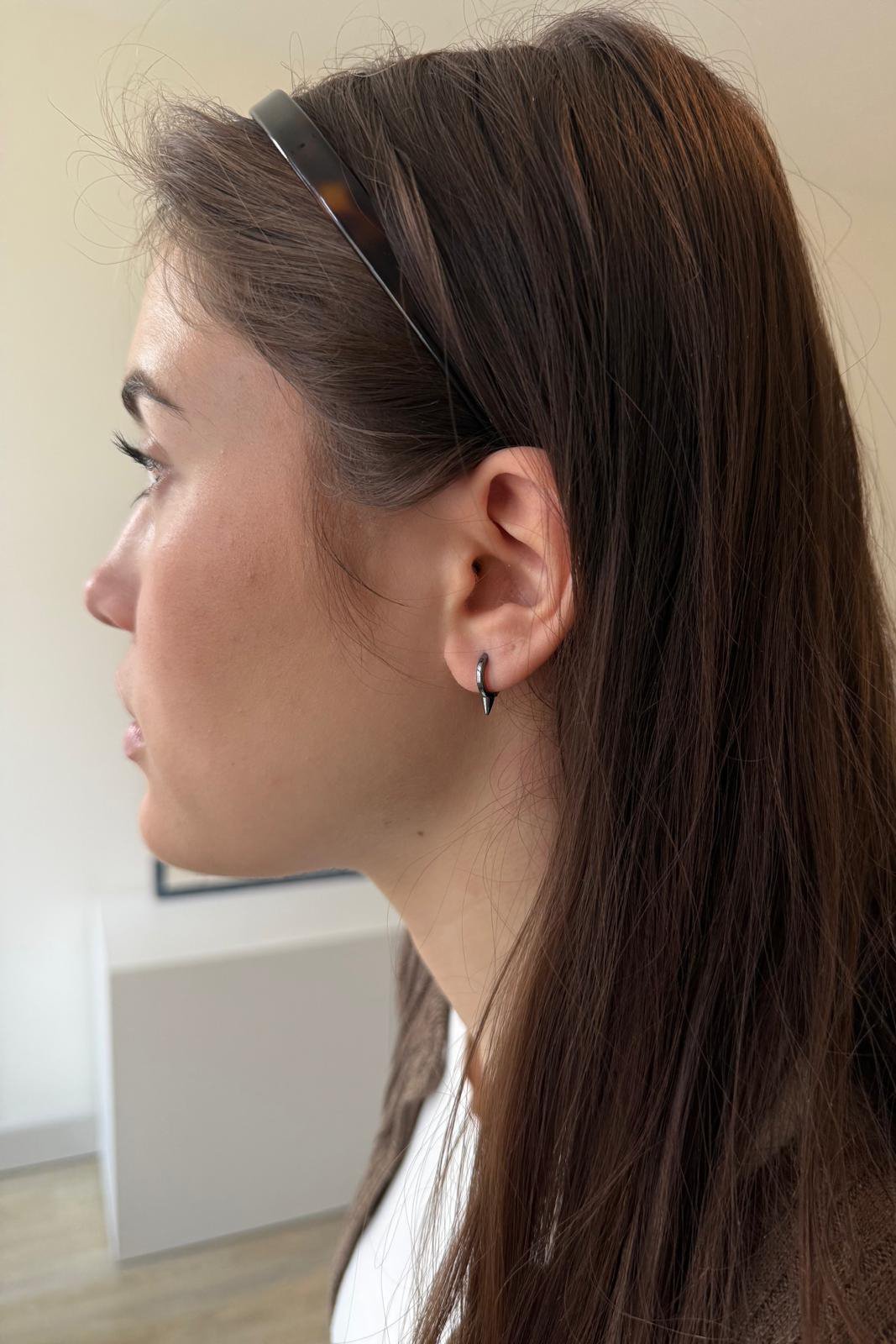 Veronica Hoop Earring | Black
