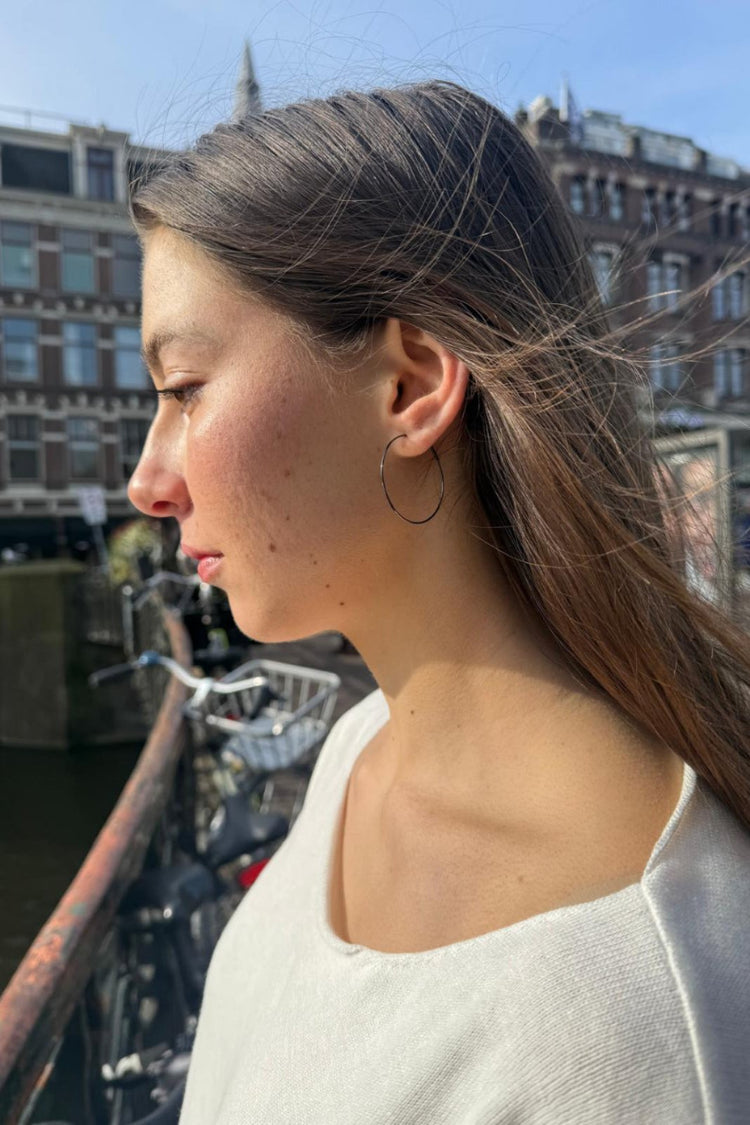 Thin Hoop Earrings | Black