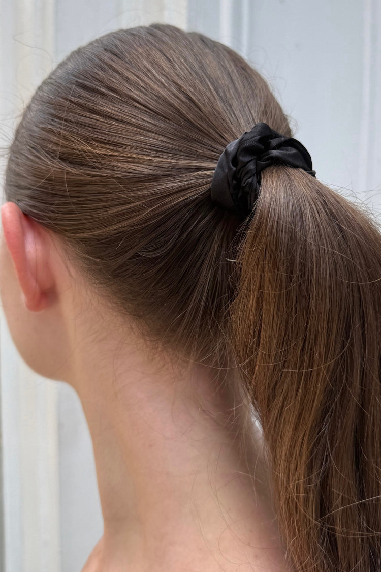 Basic Scrunchie | Black