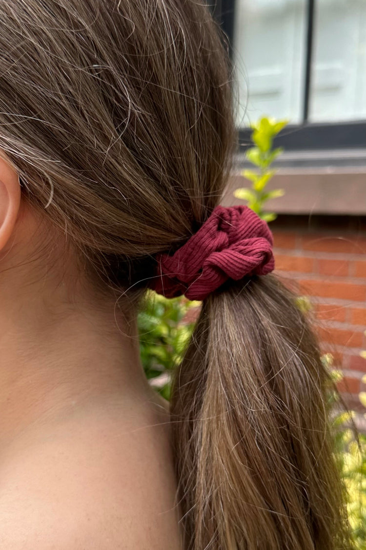 Ribbed Scrunchie | Maroon