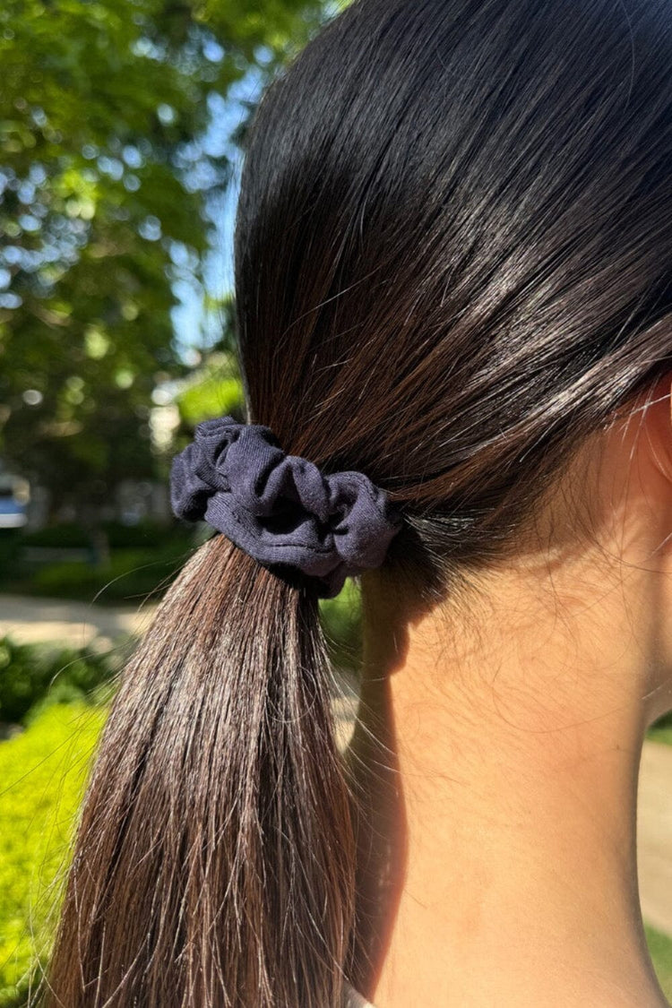 Basic Scrunchie | Navy