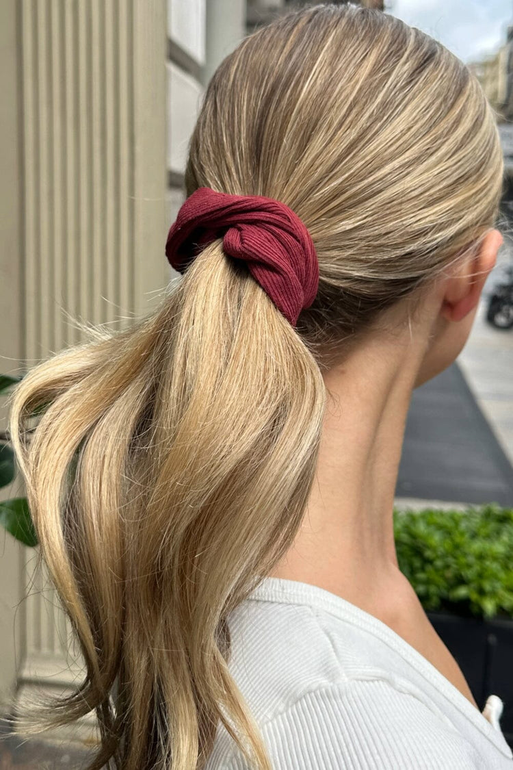 Ribbed Scrunchie | Burgundy