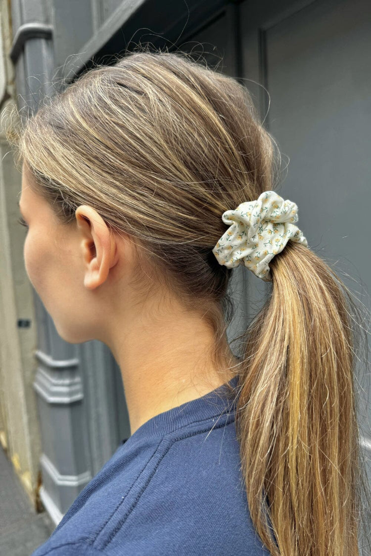 Floral Scrunchie | Ivory Yellow Flowers