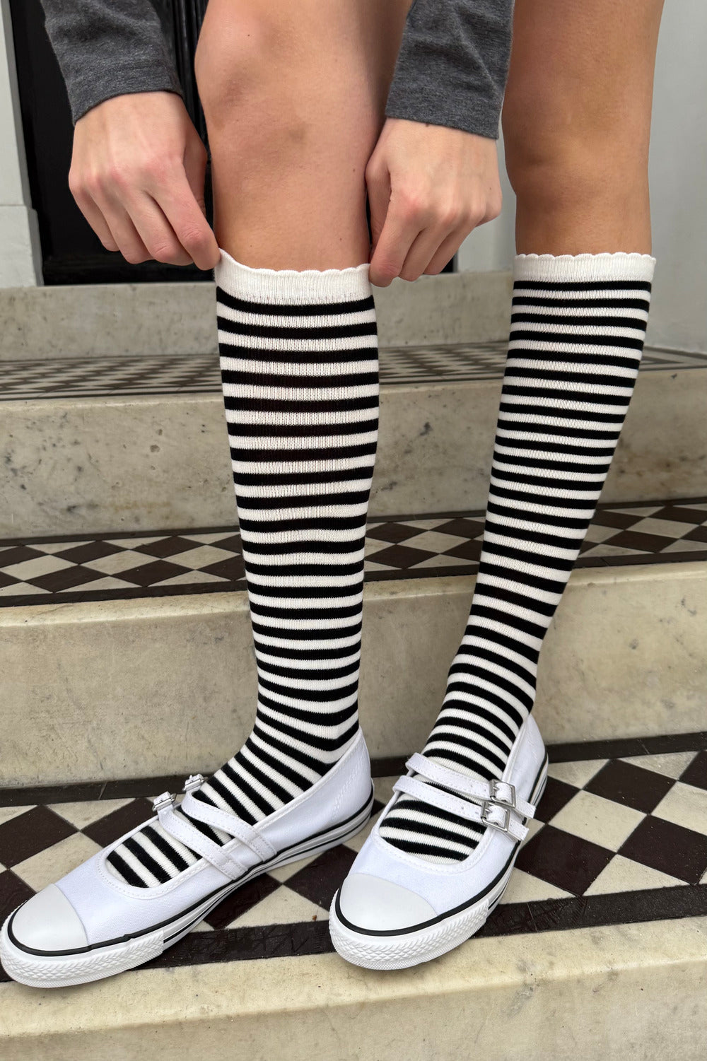 Striped Knee Socks | Black White Stripe