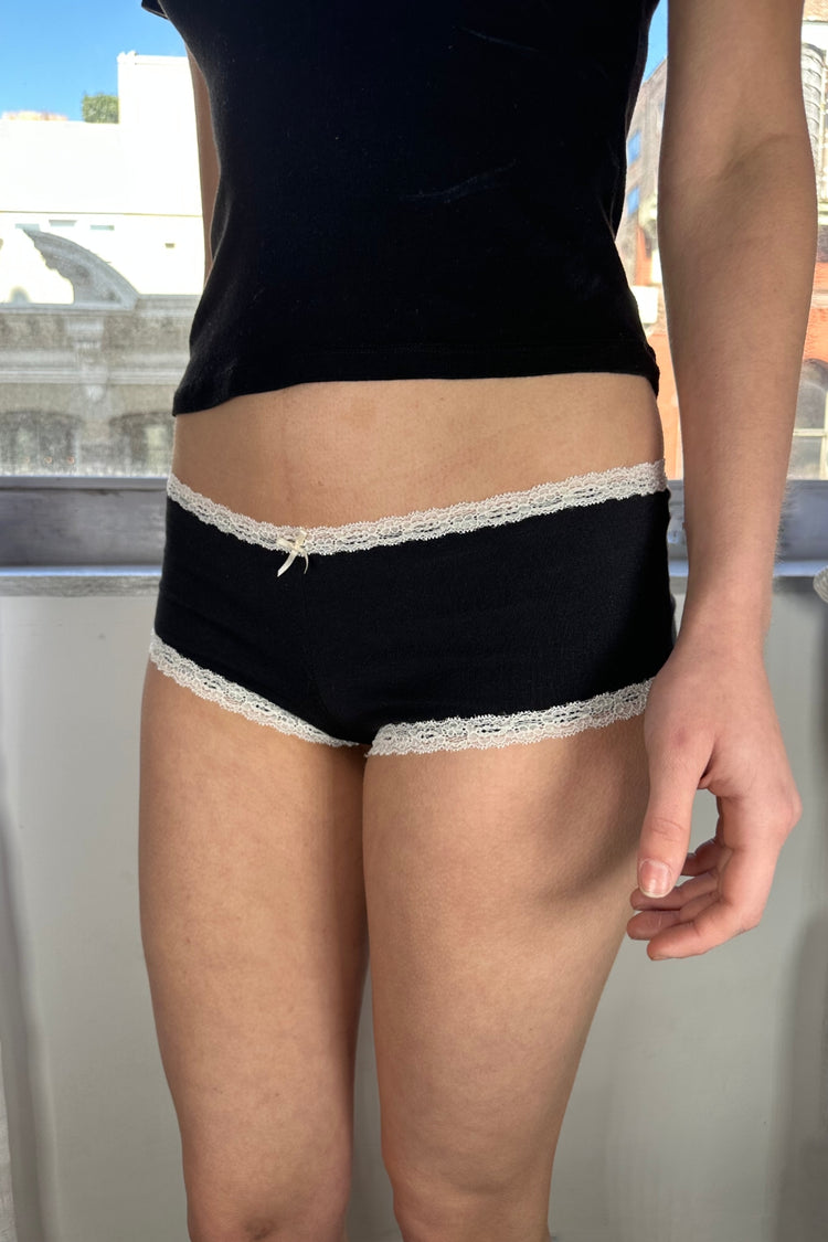 Lace Boyshort Underwear | Black / XS/S