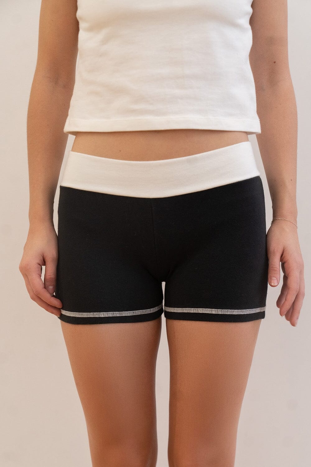 Madelyn Shorts | Black / XS/S