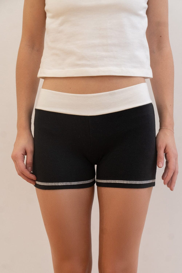 Madelyn Shorts | Black / XS/S