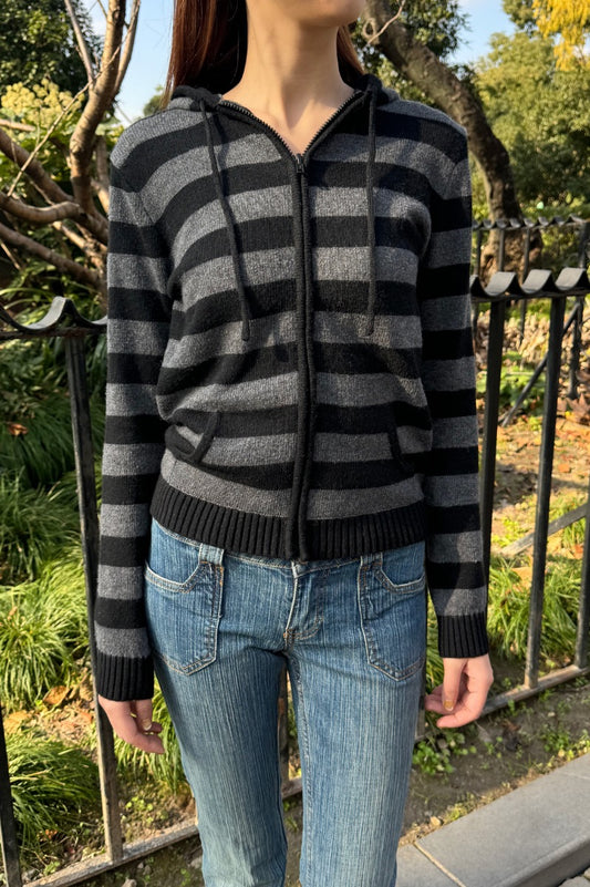 Black Dark Grey Stripes / Regular Fit
