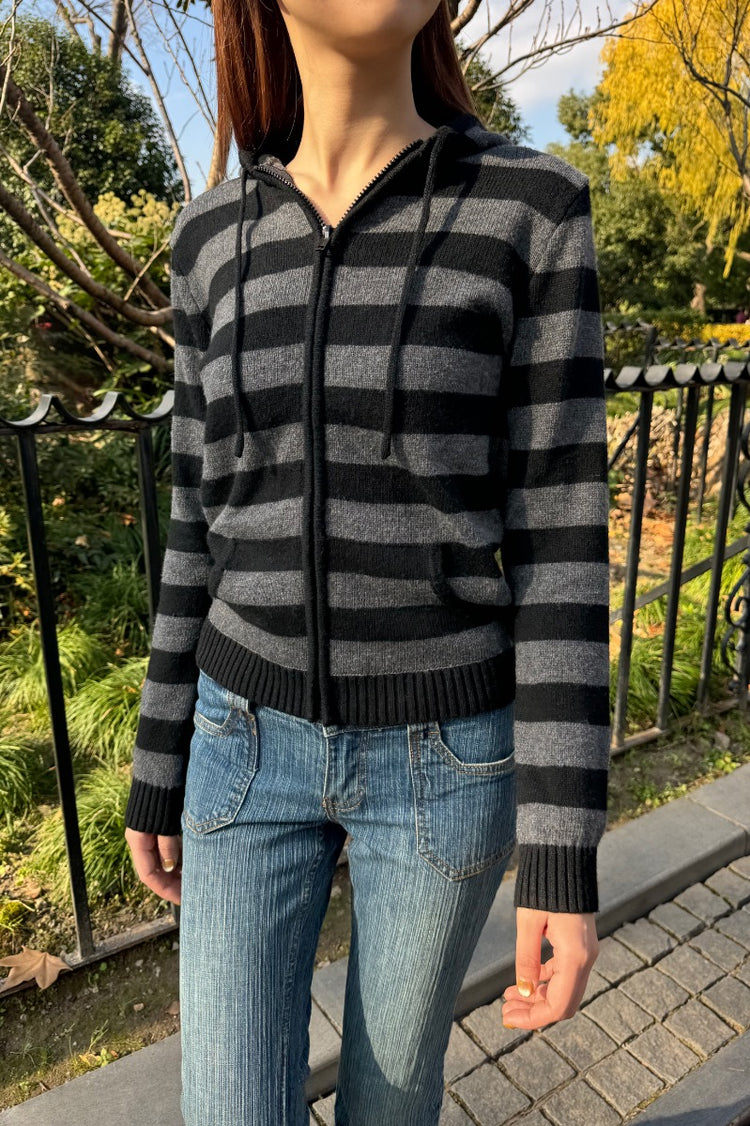 Alana Wool Stripe Zip Up Sweater | Black Dark Grey Stripes / Regular Fit