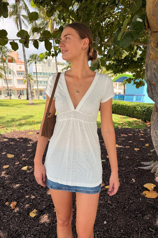 White / Regular Fit