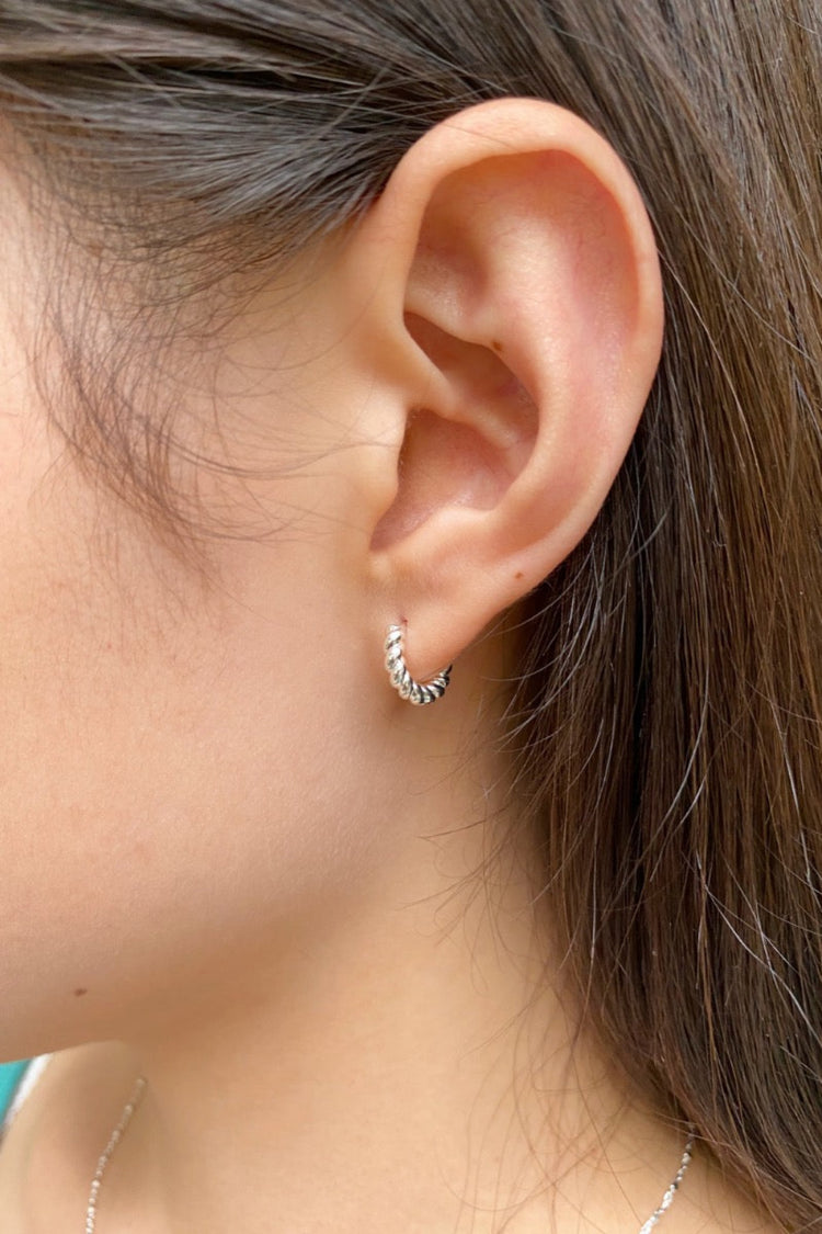 Twist Hoop Earrings | Silver