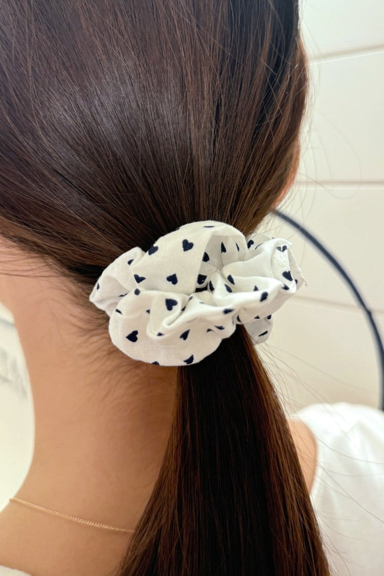 Hearts Scrunchie | White With Navy Hearts