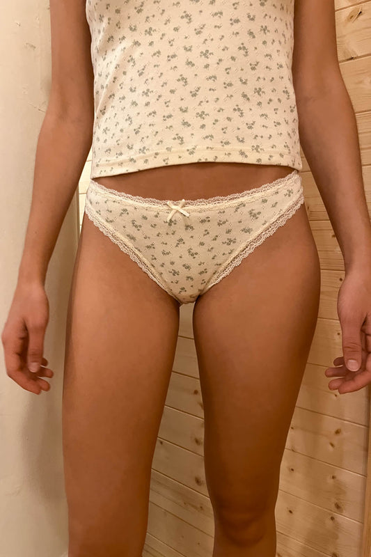 Ivory With Sage Green Daisies / XS/S